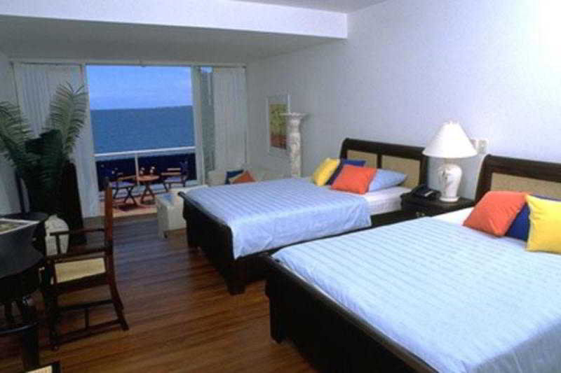 Blue Haven Hotel - Bacolet Bay - Tobago Scarborough Ruang foto